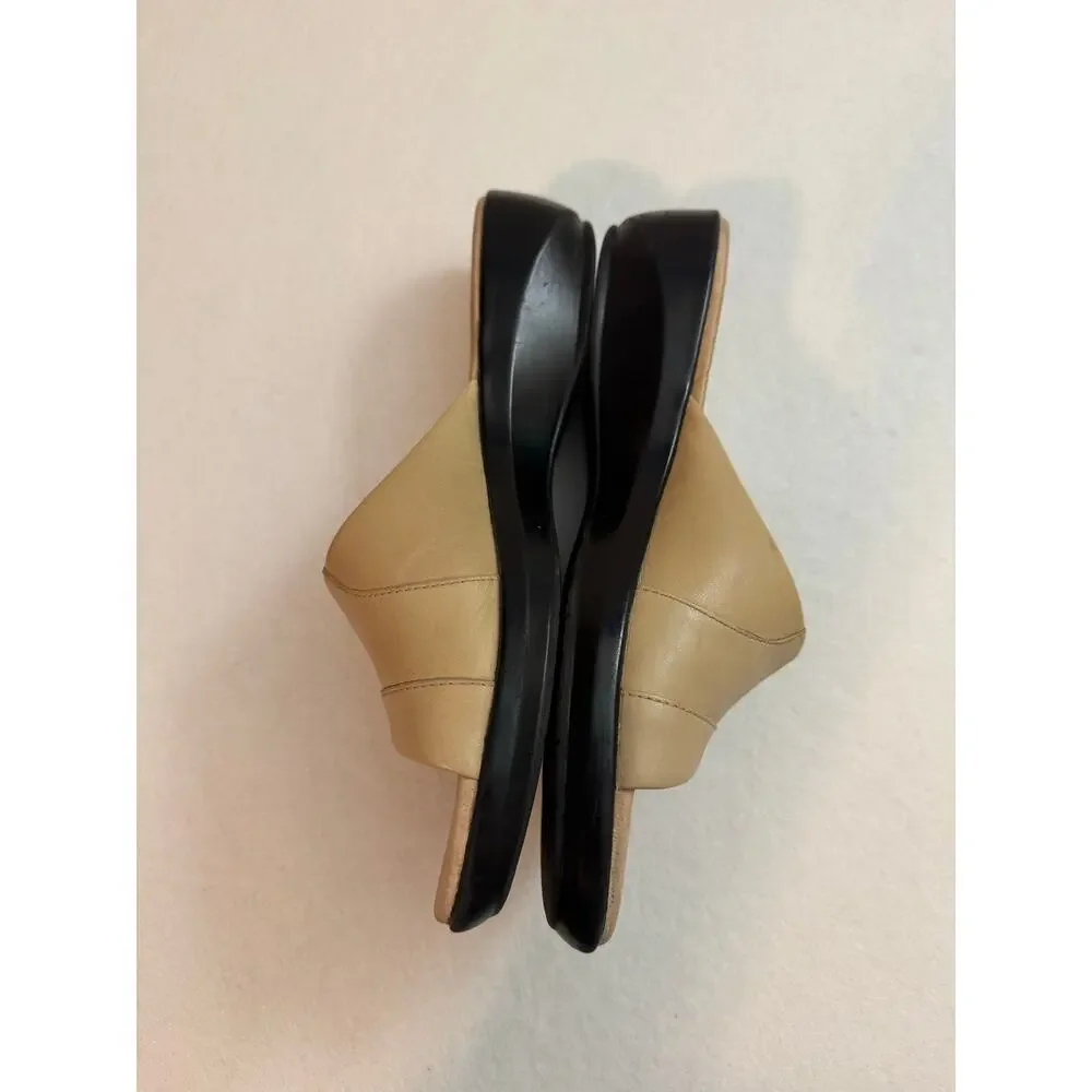 Clarks leather wedge